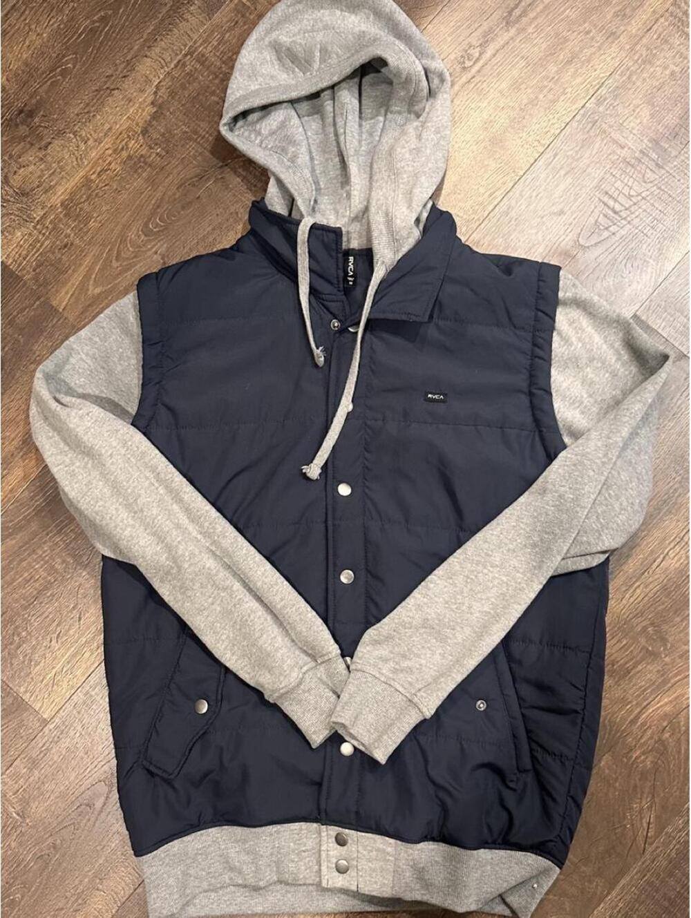 RVCA Men's Navy and Blue Jacket